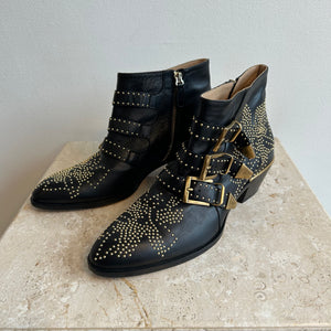 Pre-Owned CHLOE Black/Gold Susanna Short Boots - Size 38.5