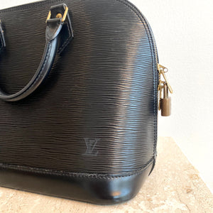 Pre-owned LOUIS VUITTON Vintage Black Epi Alma PM