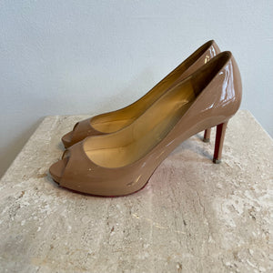 Pre-Owned CHRISTIAN LOUBOUTIN Nude Patent Peep Toe Pump - Size 38