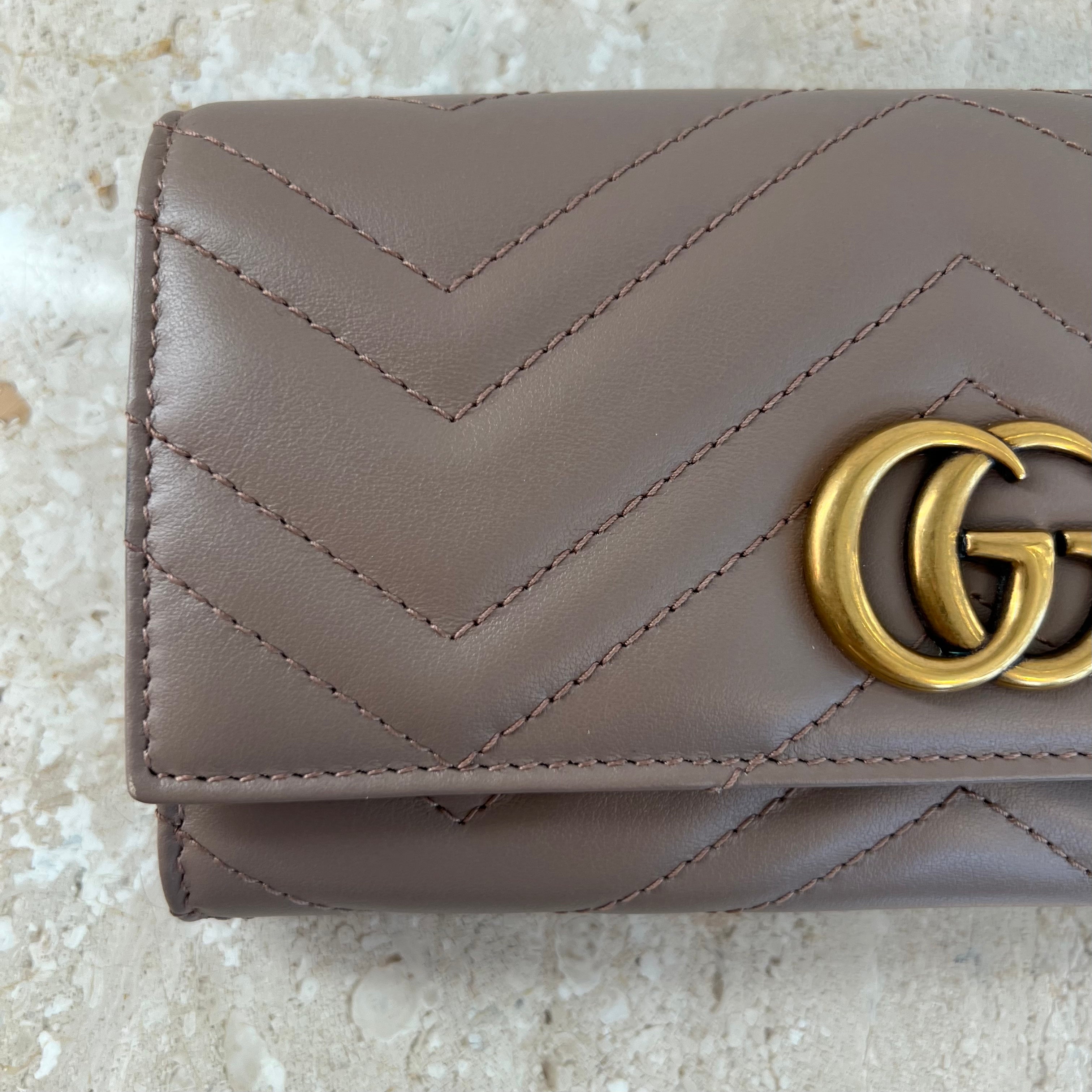 Pre-Owned GUCCI Marmont Continental Wallet