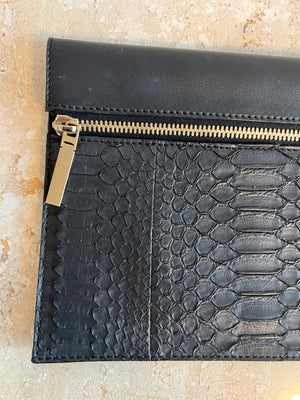 Pre-Owned VICTORIA BECKHAM Black Python/Leather Clutch