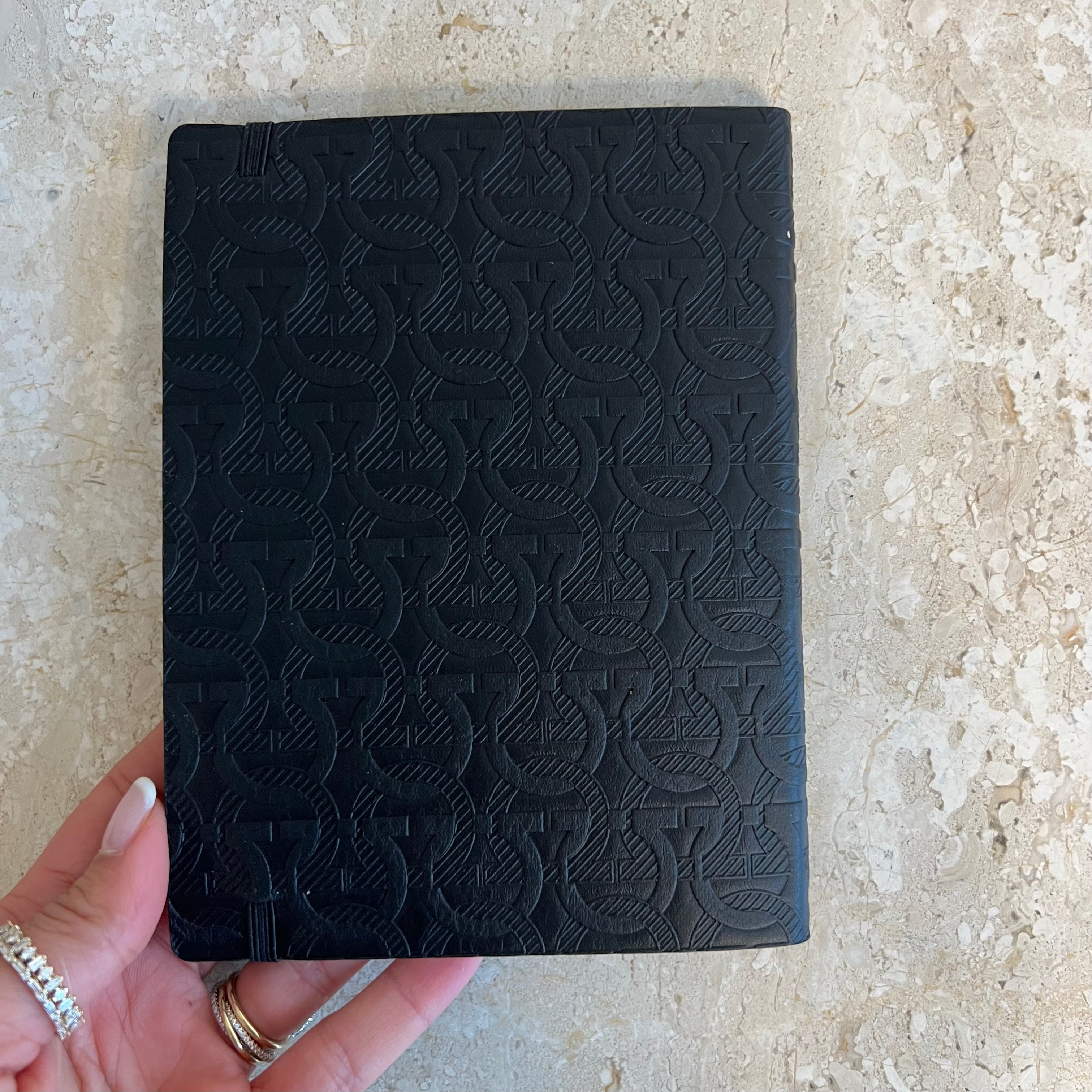 Pre-Owned SALVATORE FERRAGAMO Black Leather Notebook