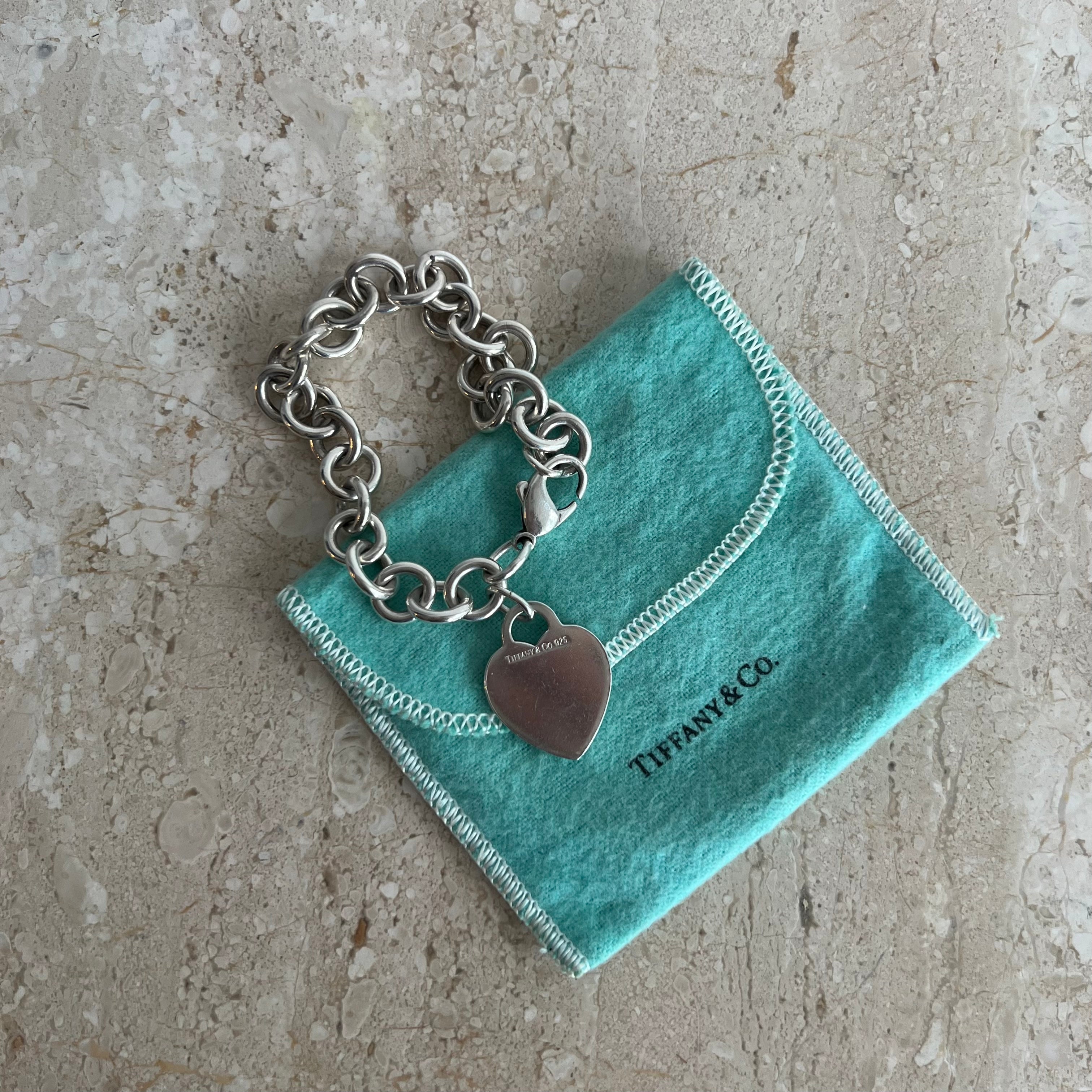 Pre-Owned TIFFANY & CO. SS Heart Charm Link Bracelet