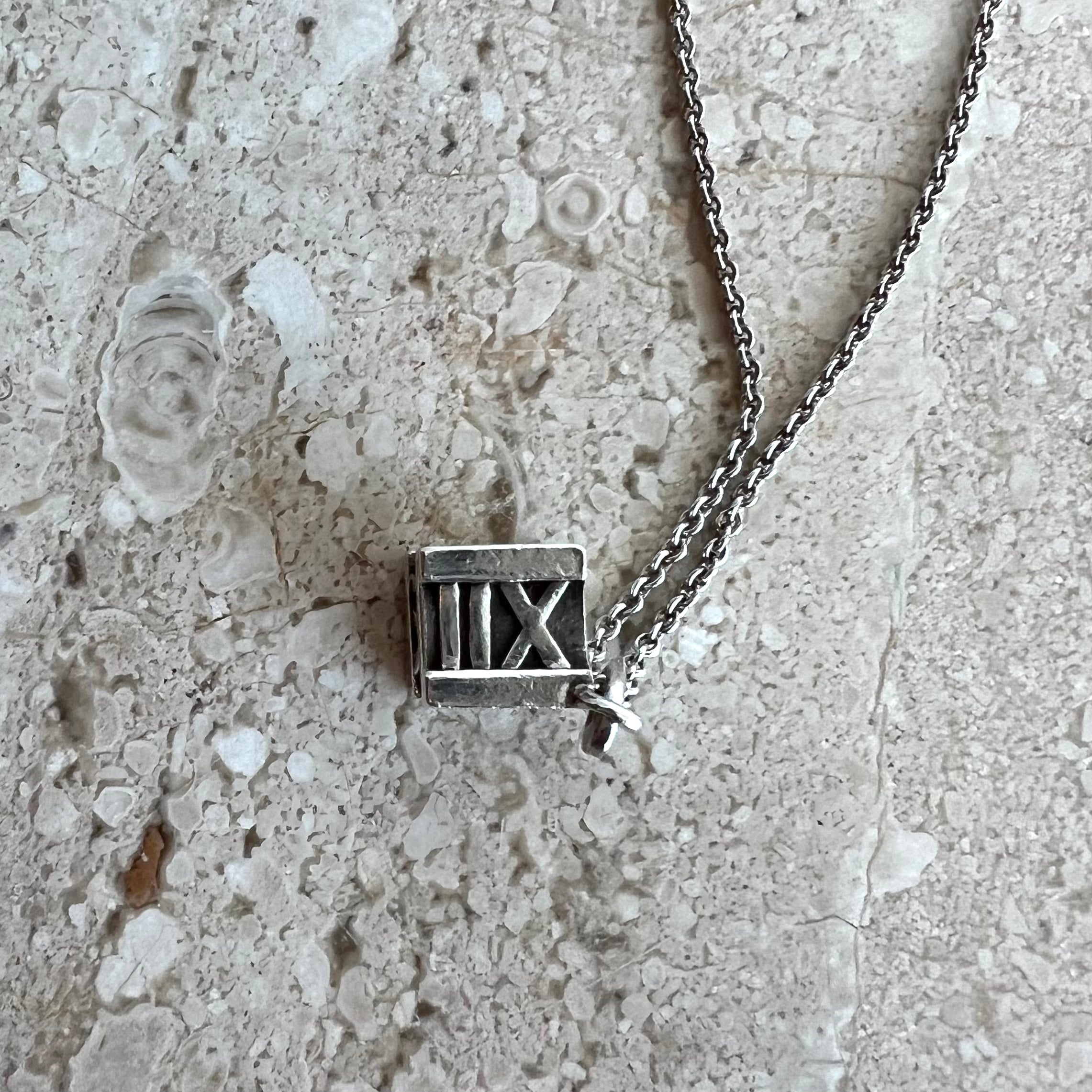 Pre-Owned TIFFANY & CO. Vintage Atlas Cube Necklace