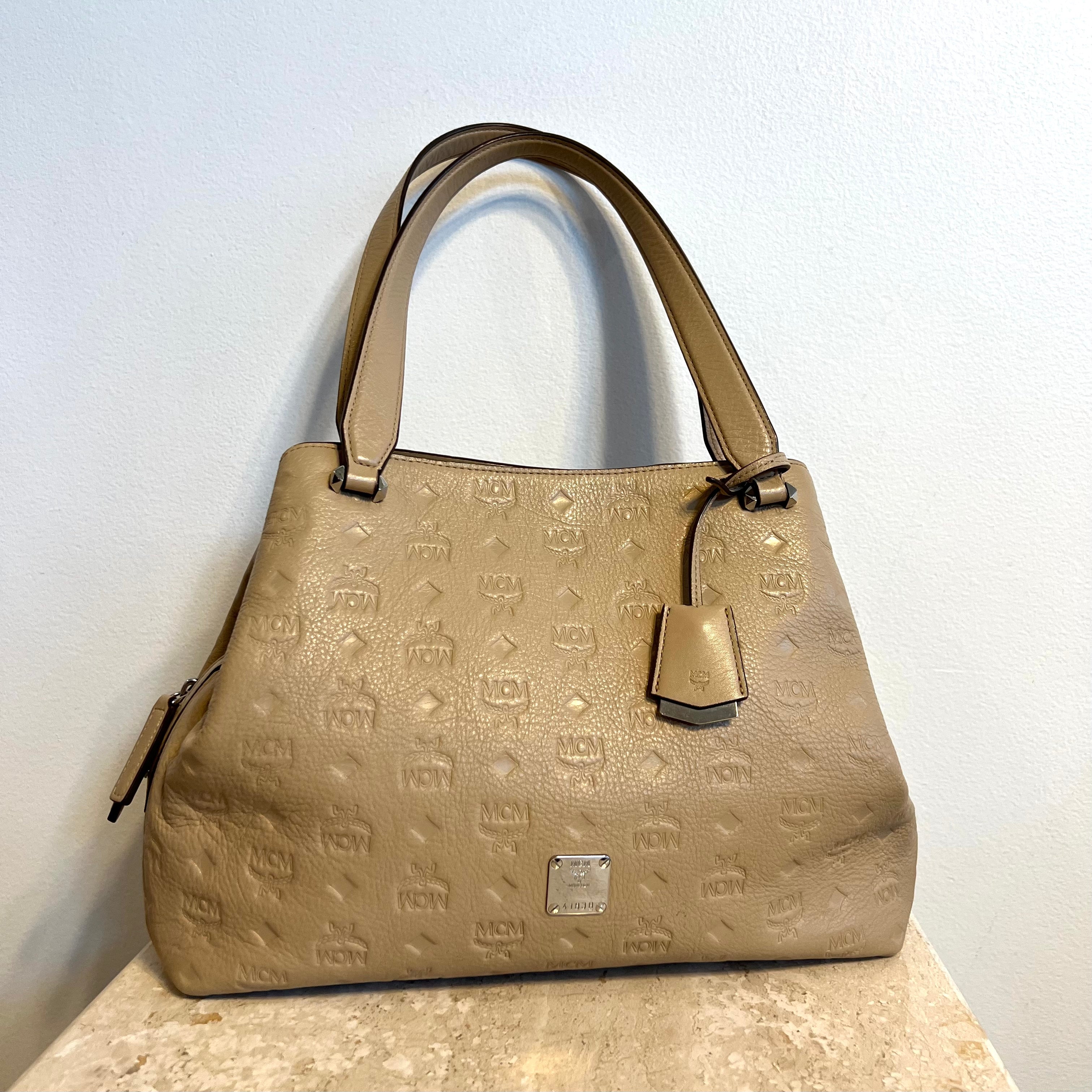 Pre-Owned MCM New Beige Shoulder Bag