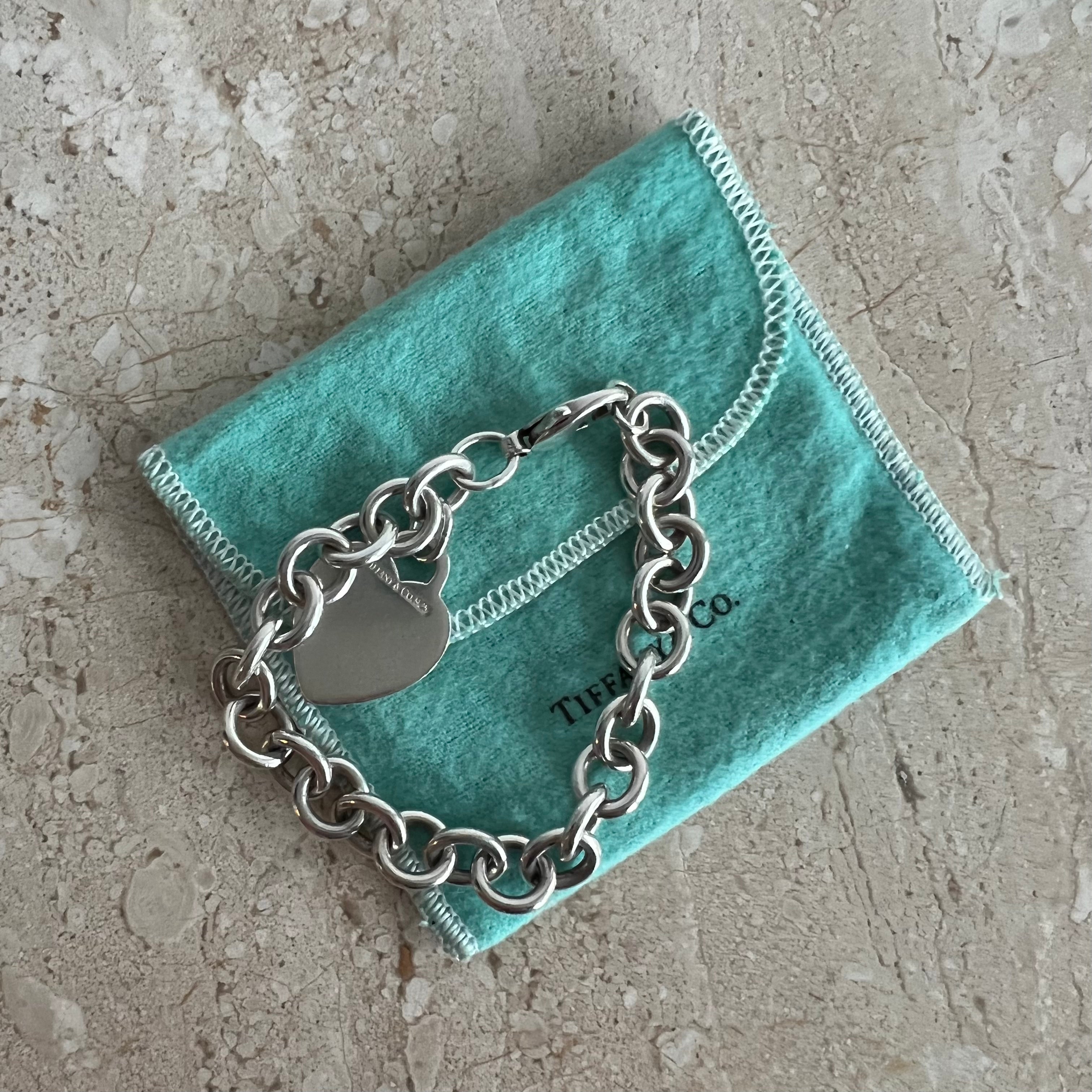 Pre-Owned TIFFANY & CO. SS Heart Charm Link Bracelet