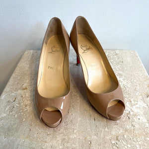 Pre-Owned CHRISTIAN LOUBOUTIN Nude Patent Peep Toe Pump - Size 38
