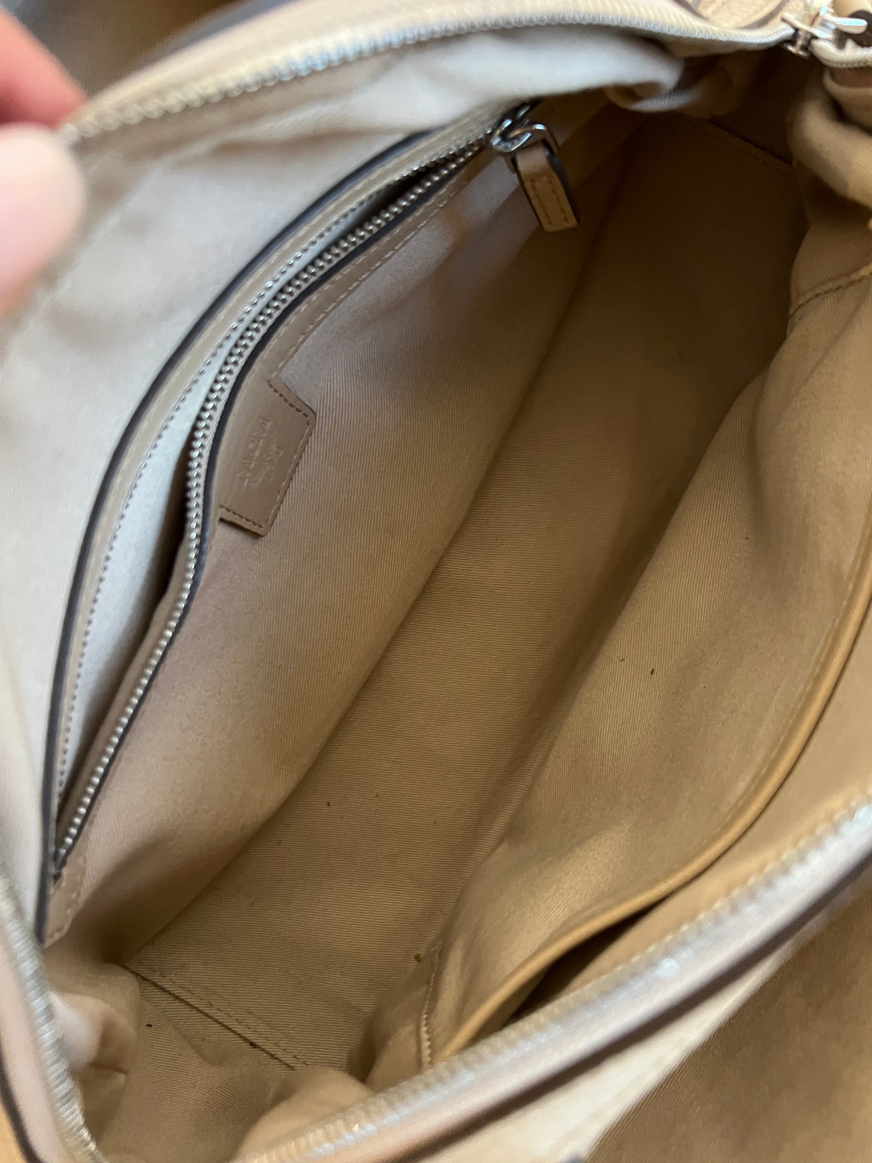 Pre-Owned MCM New Beige Shoulder Bag