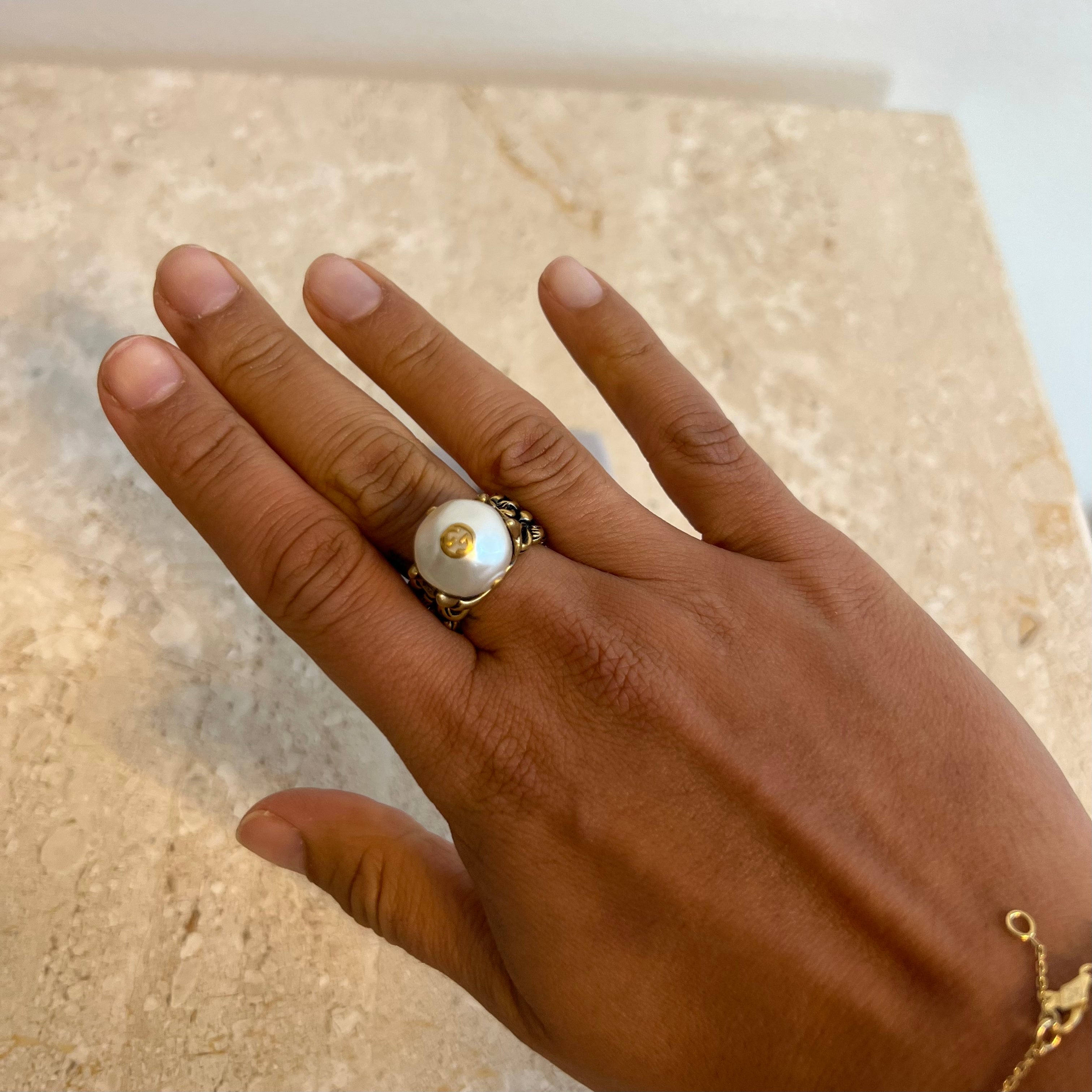 Pre-Owned GUCCI Costume Pearl Ring