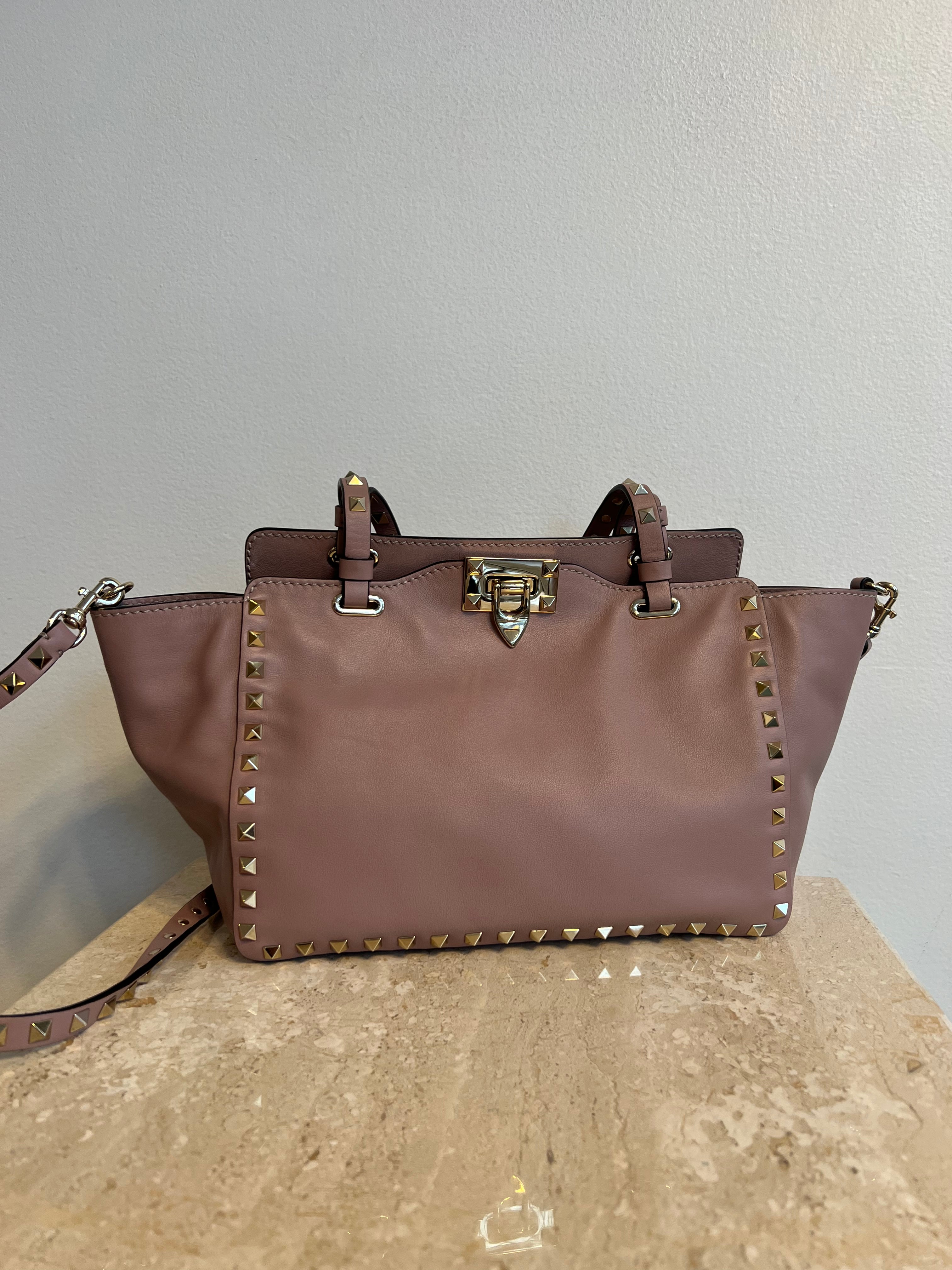 Pre-owned VALENTINO Small Rockstud Tote in Poudre