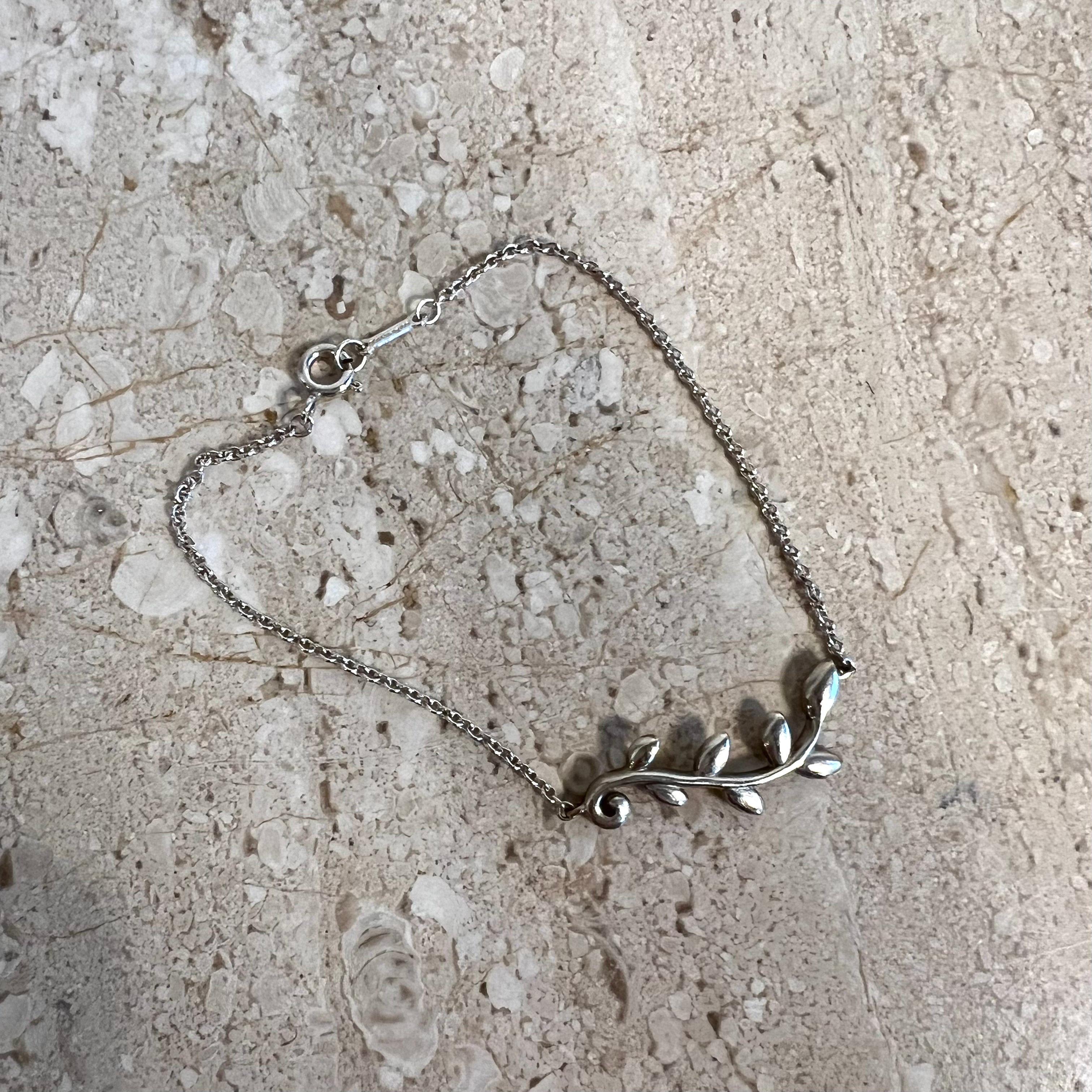 Pre-Owned TIFFANY & CO. Sterling Silver Olive Leaf Vine Bracelet