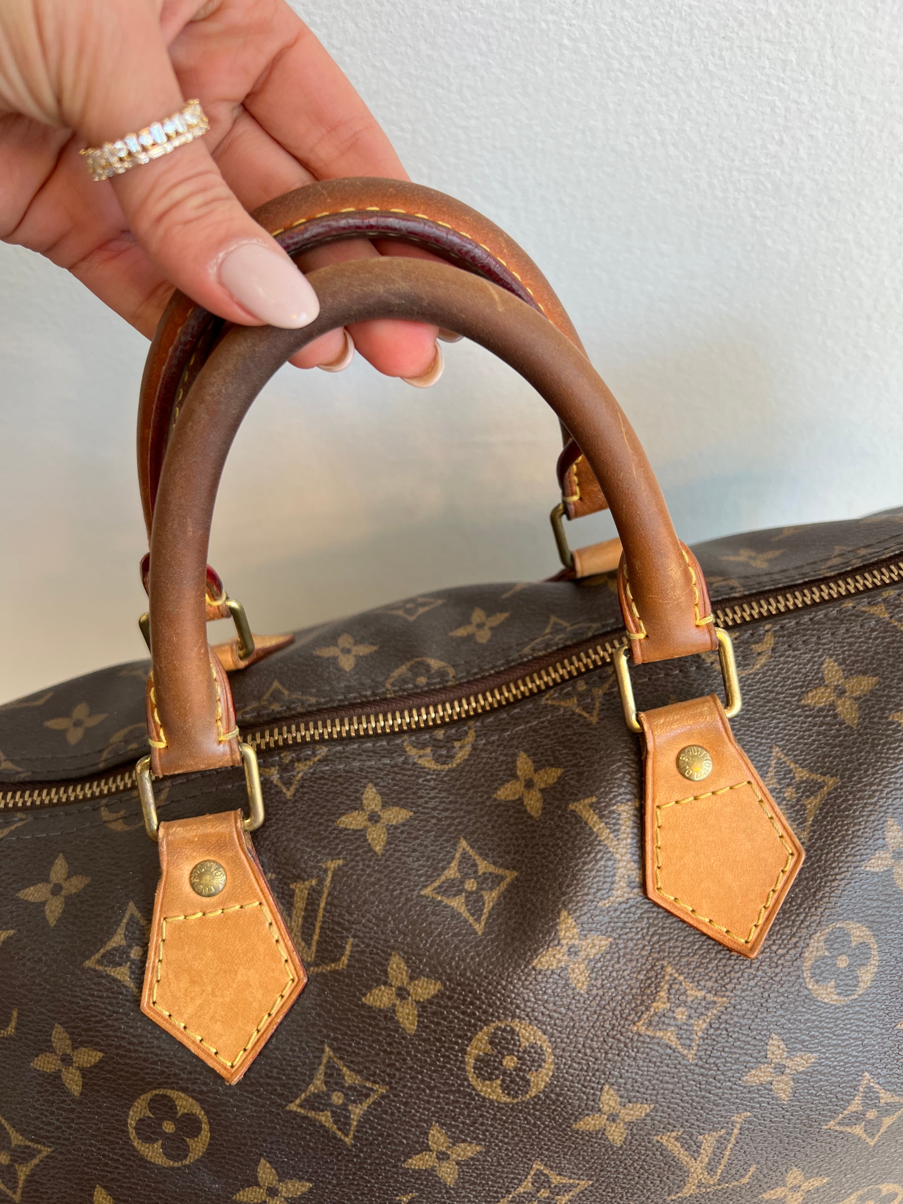 Pre-Owned LOUIS VUITTON Monogram Speedy 35