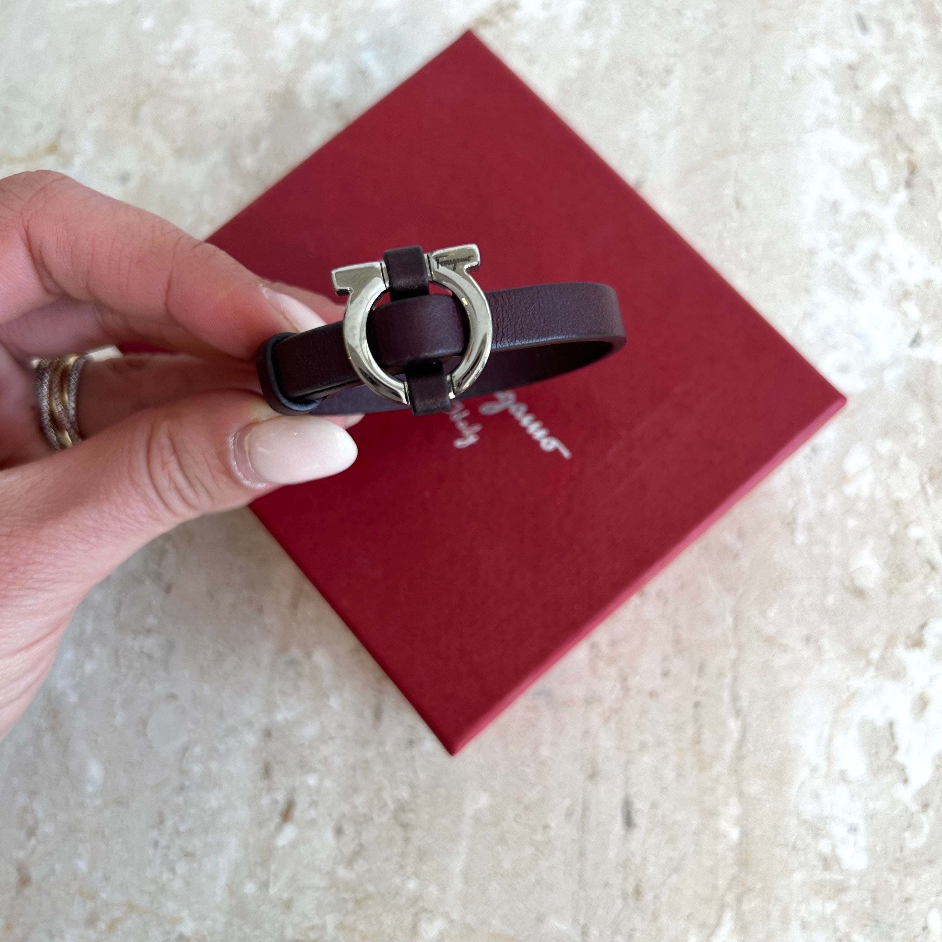 Pre-Owned SALVATORE FERRAGAMO  Burgundy Leather Gancini Bracelet