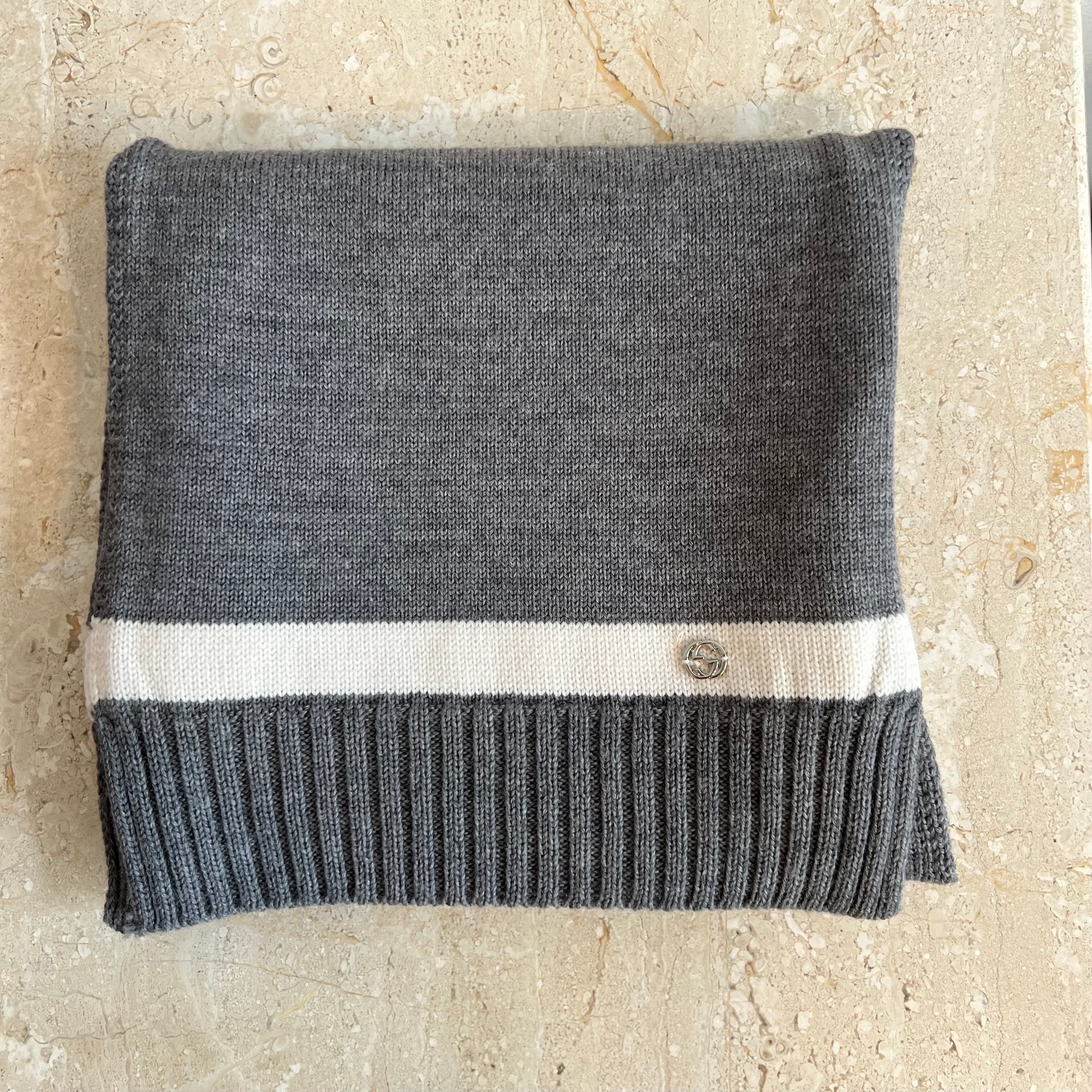 Pre-Owned GUCCI 100% Wool Grey & Ivory Scarf