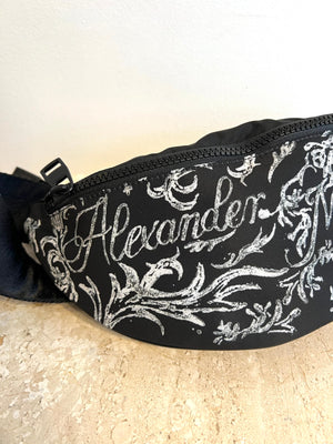 Pre-Owned ALEXANDER MCQUEEN Logo Printed Zipped Belt Bag
