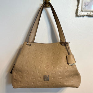 Pre-Owned MCM New Beige Shoulder Bag