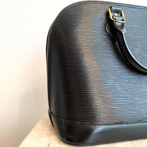 Pre-owned LOUIS VUITTON Vintage Black Epi Alma PM