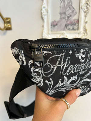 Pre-Owned ALEXANDER MCQUEEN Logo Printed Zipped Belt Bag