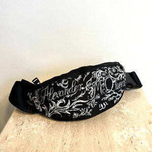 Pre-Owned ALEXANDER MCQUEEN Logo Printed Zipped Belt Bag