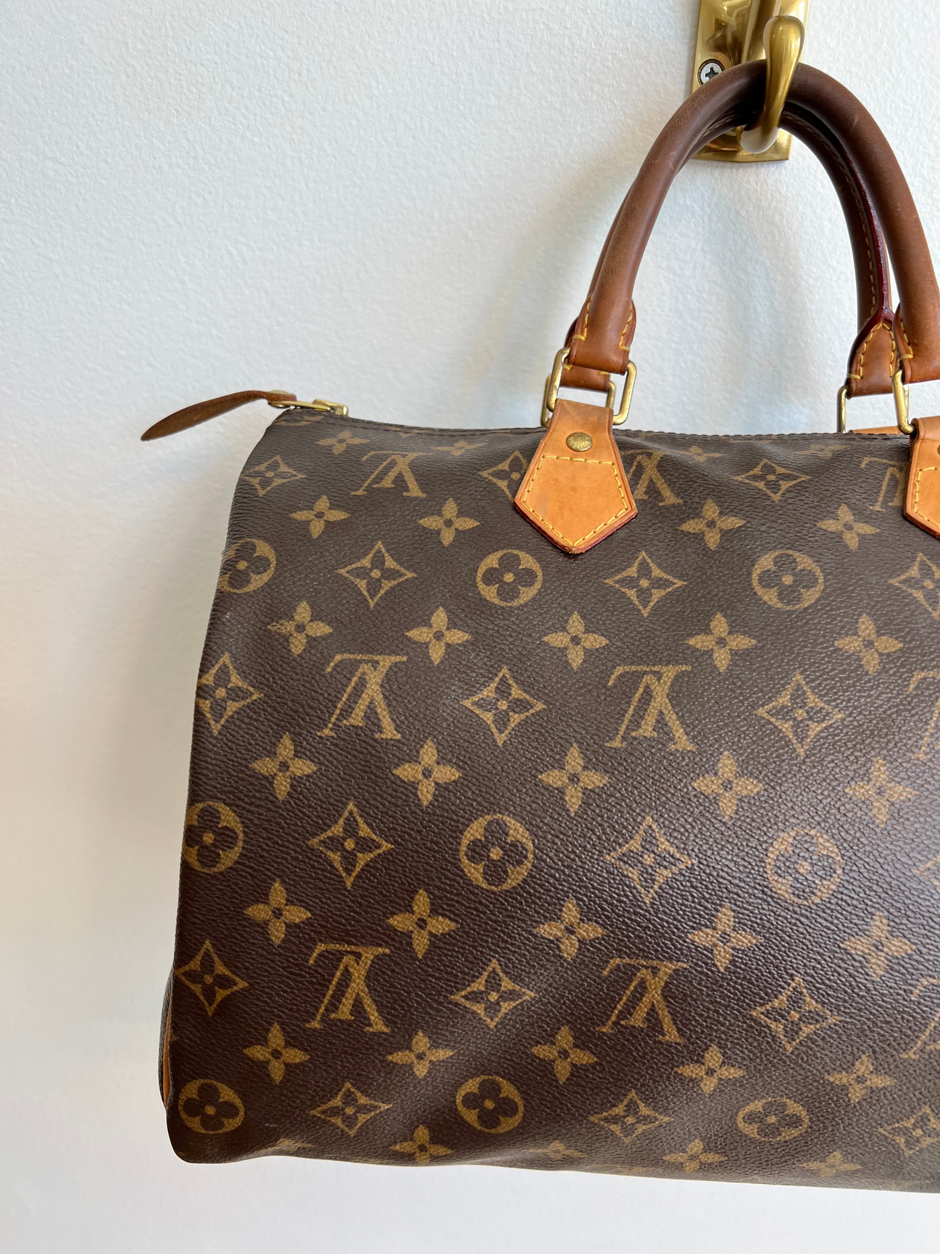 Pre-Owned LOUIS VUITTON Monogram Speedy 35
