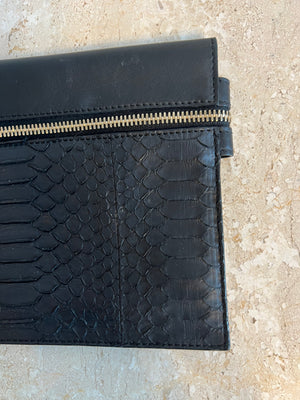 Pre-Owned VICTORIA BECKHAM Black Python/Leather Clutch