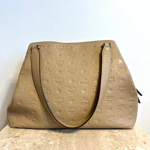 Pre-Owned MCM New Beige Shoulder Bag