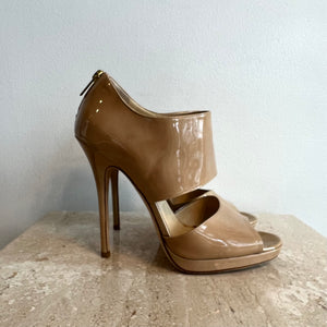 Pre-Owned JIMMY CHOO Nude Patent Full Strap Peep Toe - Size 39