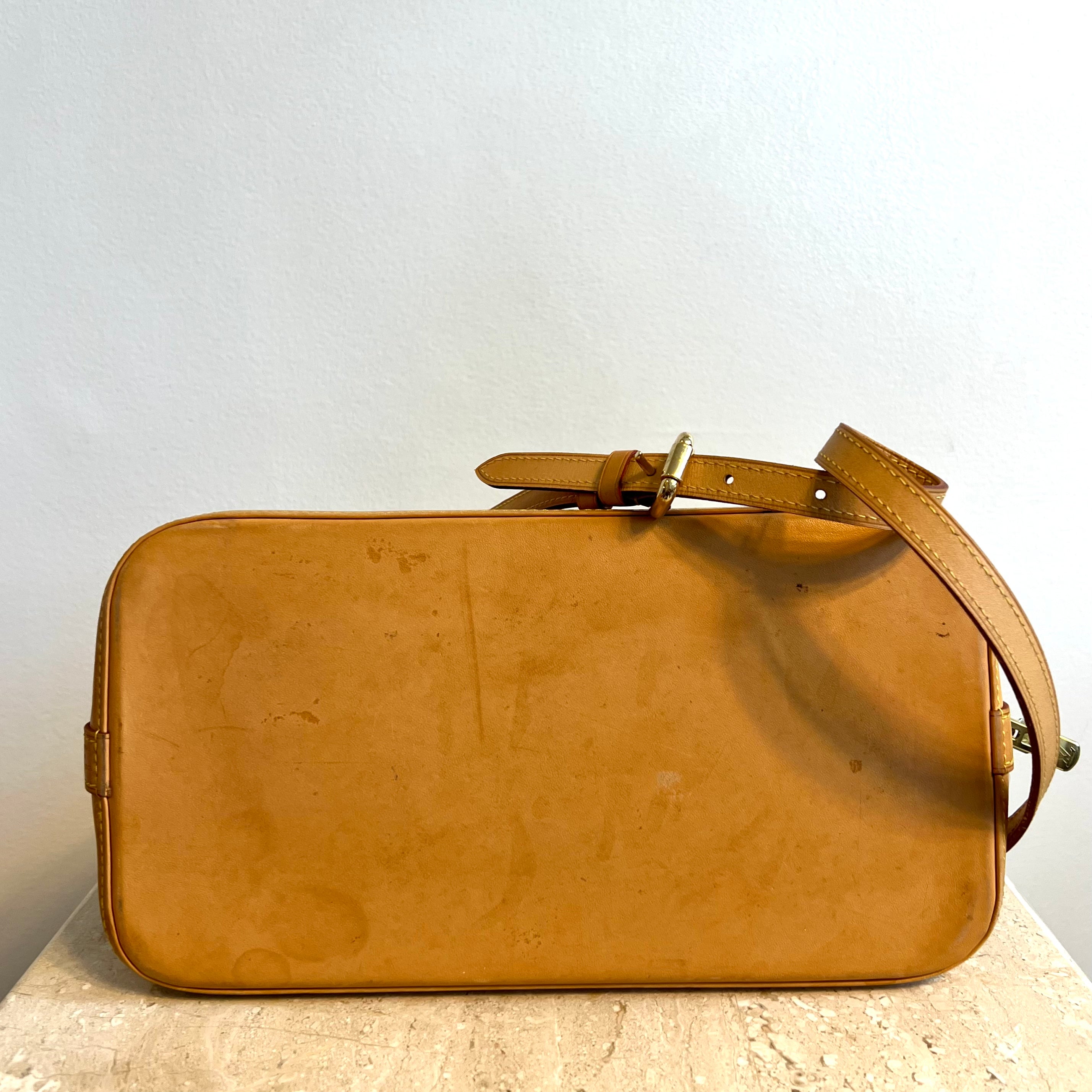 Pre-owned LOUIS VUITTON Monogram Alma PM with Strap