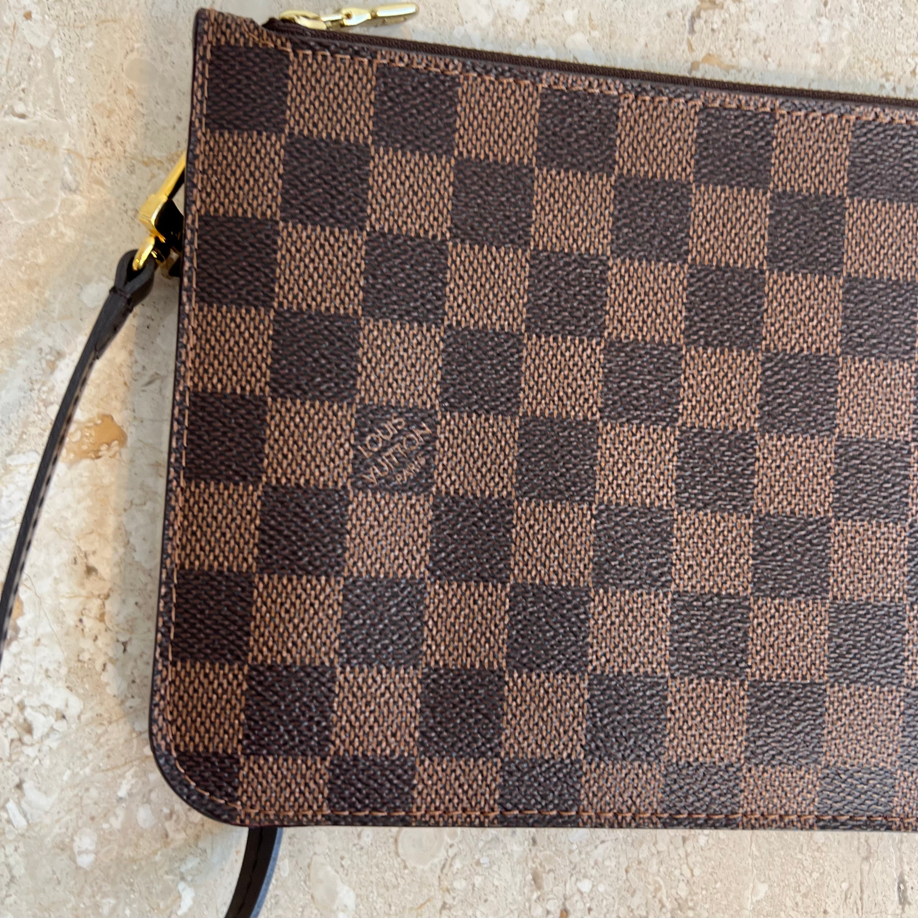Pre-Owned LOUIS VUITTON Damier Ebene Neverfull Pochette