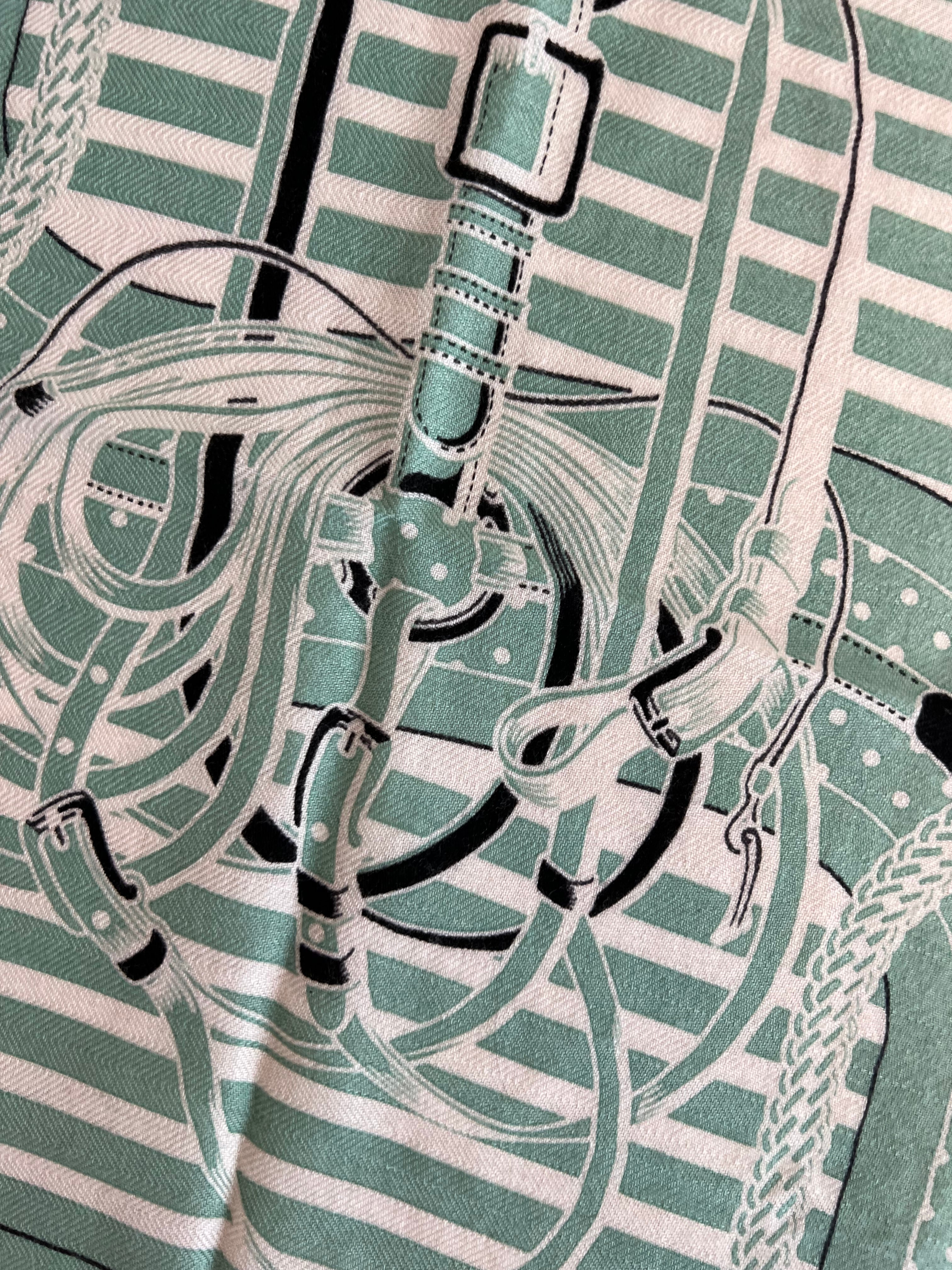 Pre-Owned HERMES "Coaching" Green Bandana 55