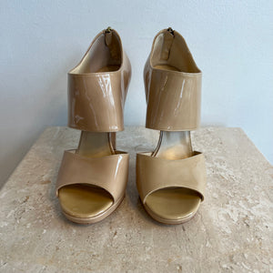 Pre-Owned JIMMY CHOO Nude Patent Full Strap Peep Toe - Size 39