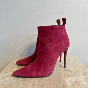 Pre-Owned GUCCI Pink Suede Bootie - Size 38.5