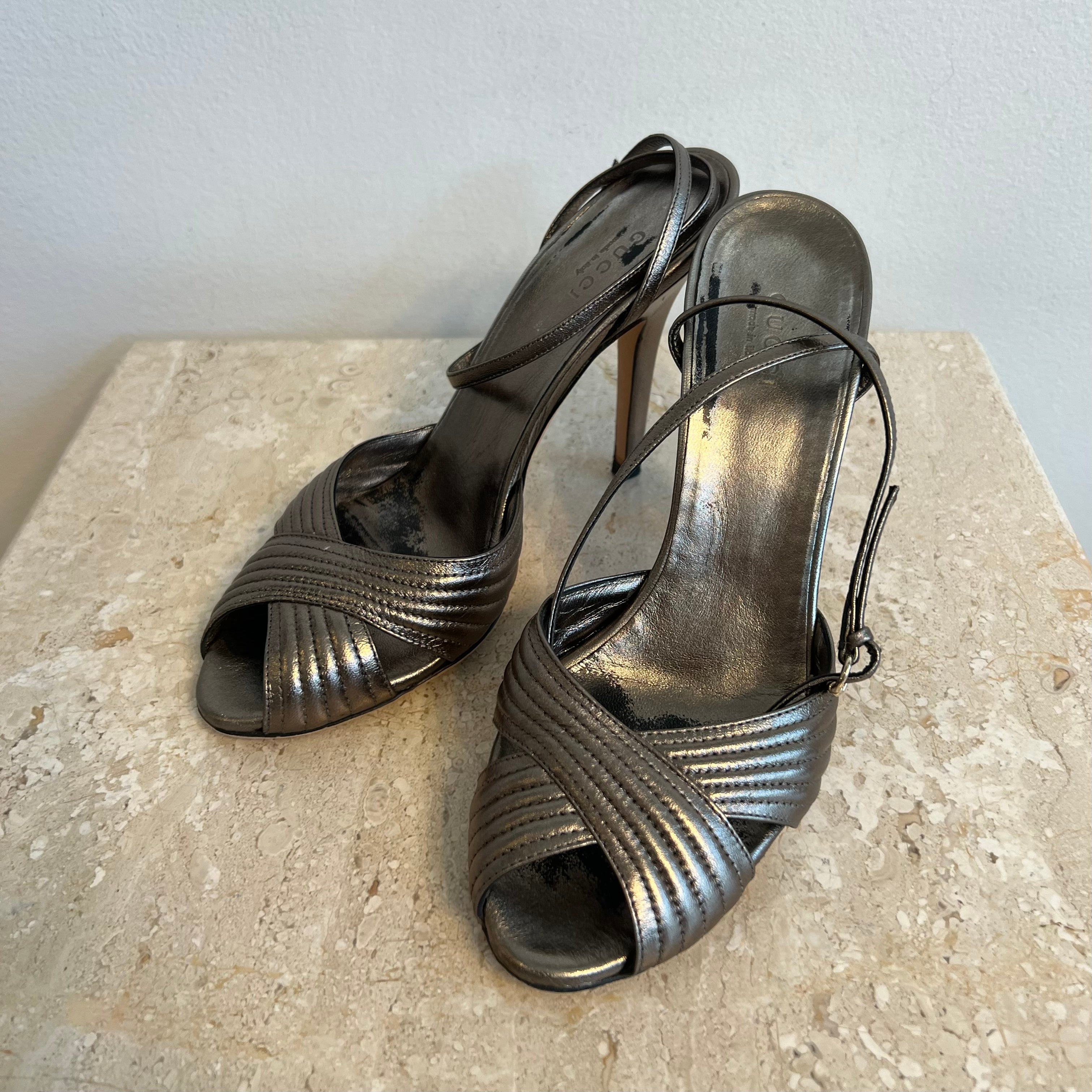 Pre-Owned GUCCI Bronze Leather Strappy Sandal - Size 7.5