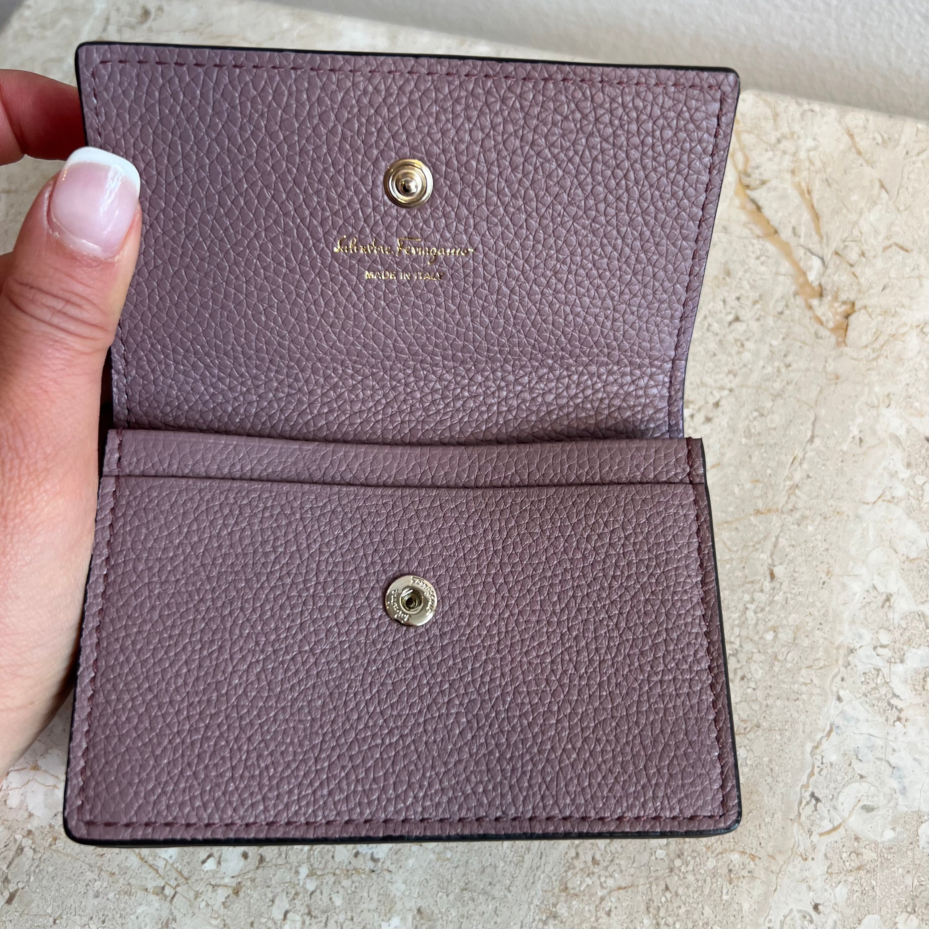 Pre-Owned SALVATORE FERRAGAMO "Cinder Rose" Card Case