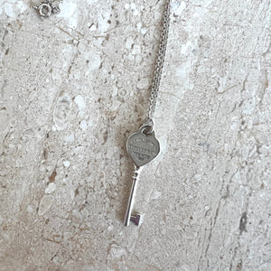 Pre-Owned TIFFANY & CO. Return To Tiffany Heart Key Pendant Necklace