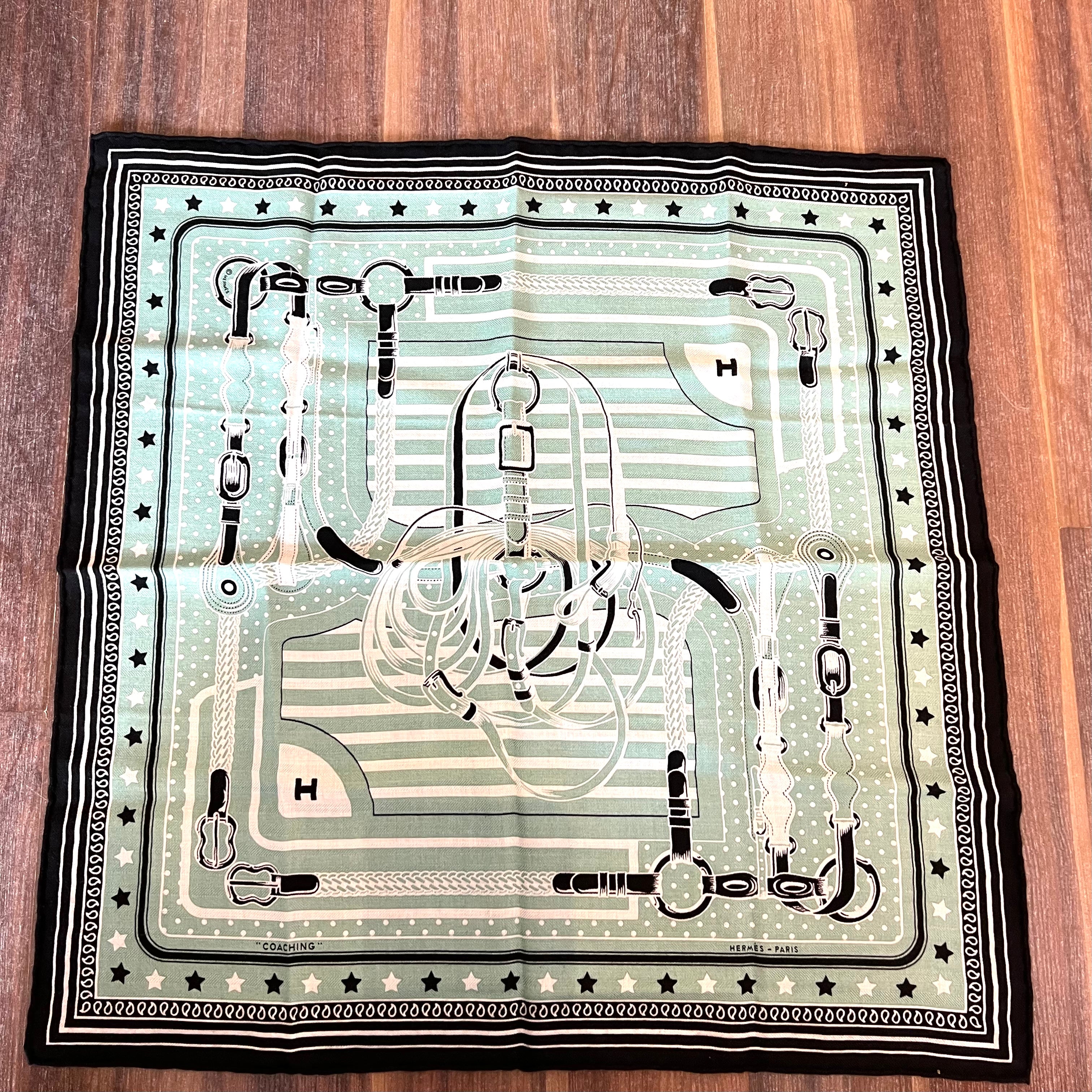 Pre-Owned HERMES "Coaching" Green Bandana 55
