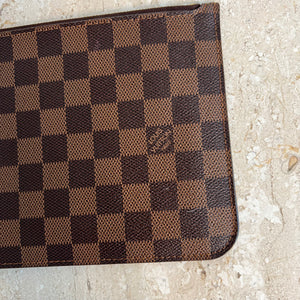 Louis Vuitton Damier Neverfull Pochette - A&V Pawn