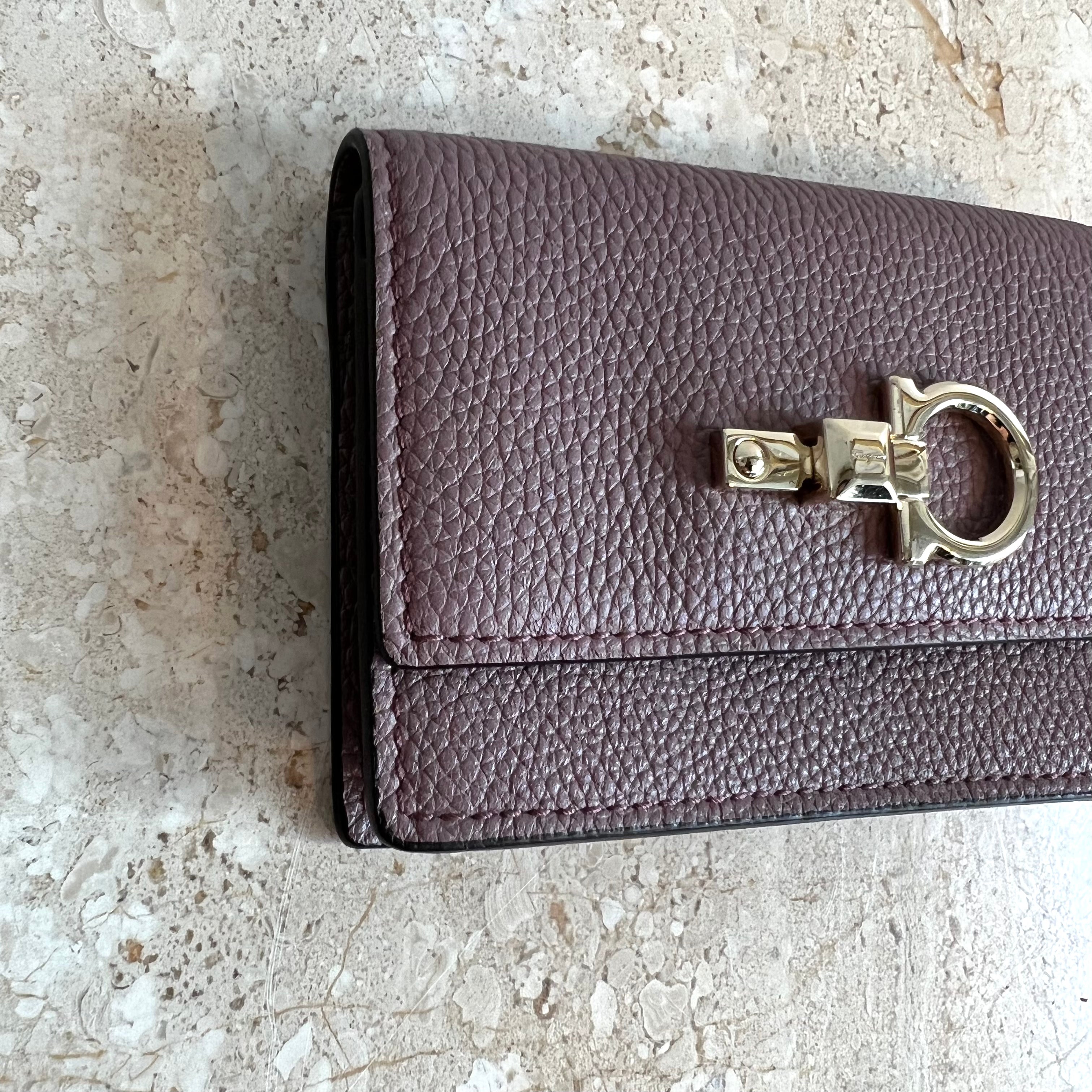 Pre-Owned SALVATORE FERRAGAMO "Cinder Rose" Card Case